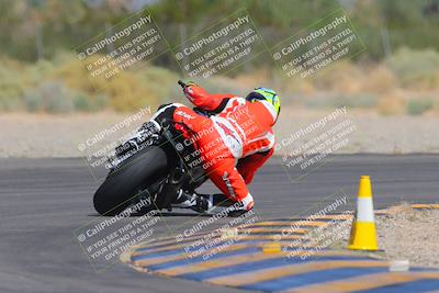 media/Sep-25-2023-Moto Forza (Mon) [[81ffa65e0a]]/B-C Group/Session 4 (Turn 2 Backside)/